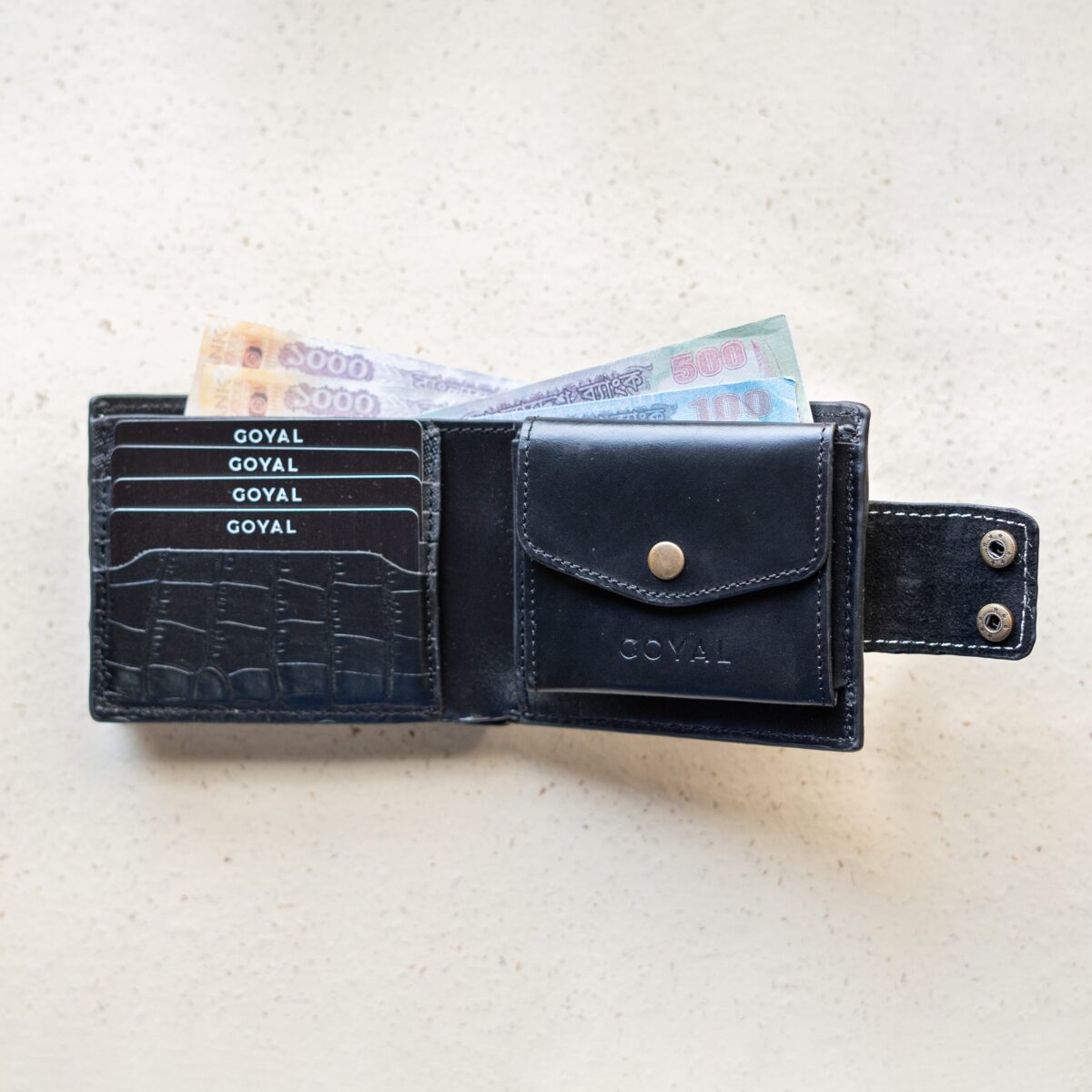 Swamp Alligator – Premium Leather Wallet with Snap Closure & Coin Pocket Black - Image 5