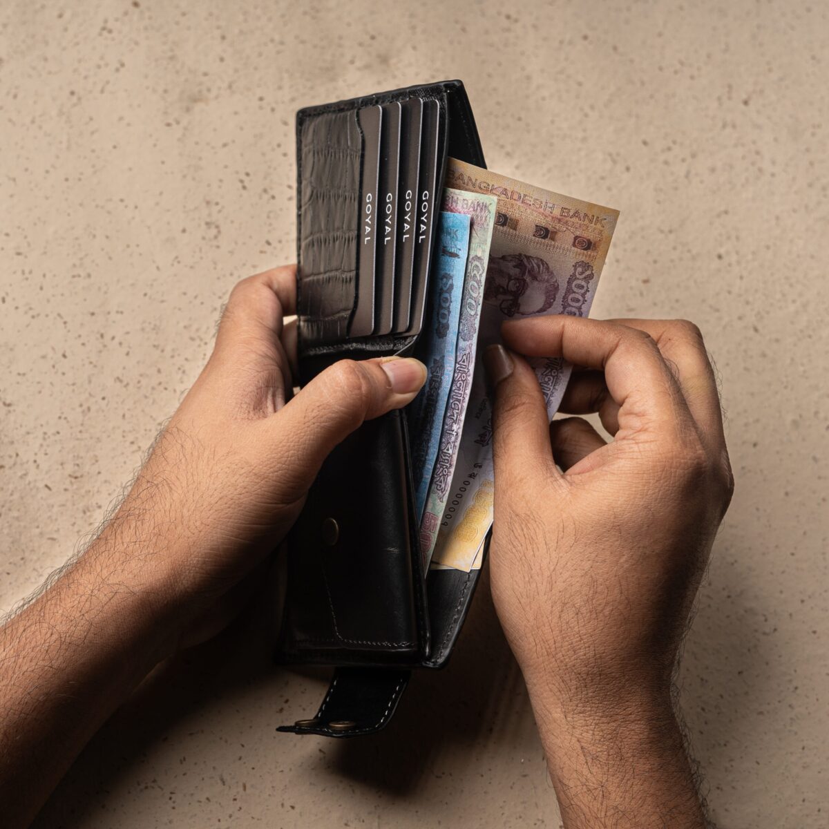 Swamp Alligator – Premium Leather Wallet with Snap Closure & Coin Pocket Black - Image 6