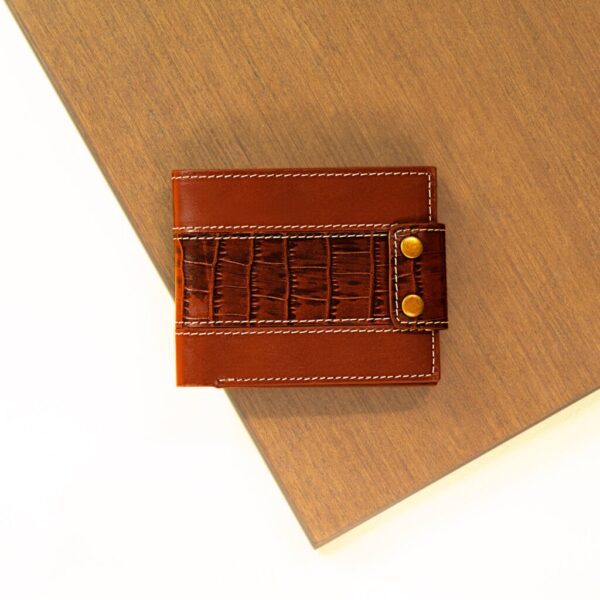 Swamp Alligator – Premium Leather Wallet with Snap Closure & Coin Pocket Tan Brown