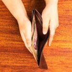 Classic Modern – Slim Bifold Leather Wallet Red Wine - Image 3