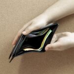 Executive Modern – Minimalist Black Leather Wallet with Secure Snap - Image 2