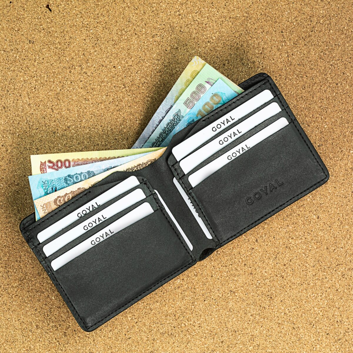 Classic Modern – Slim Bifold Leather Wallet Black - Image 2